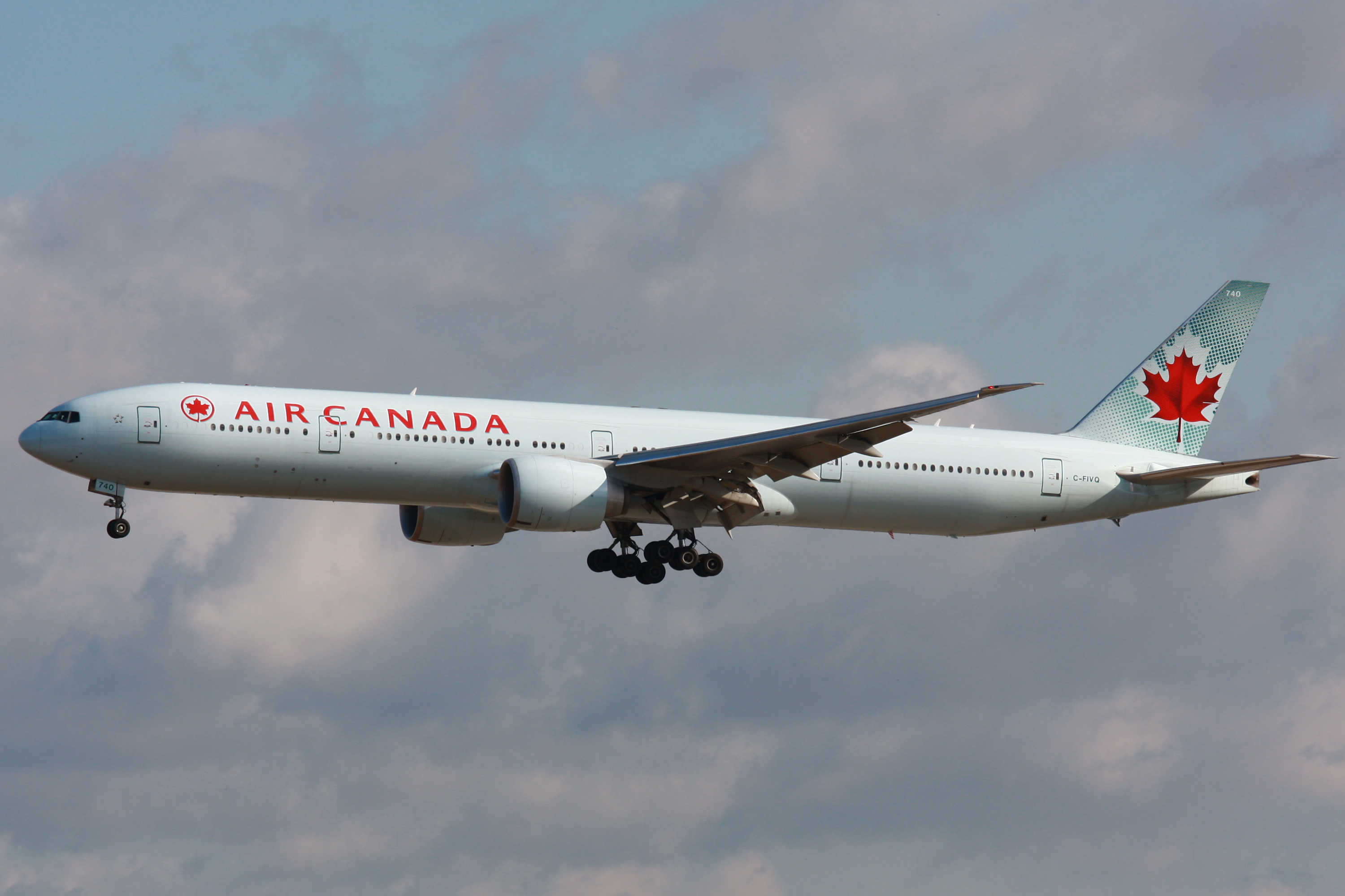 Air Canada did apologize saying "very bad weather" was to blame for the delays. They gave the money for transit back and said "next year your lobsters travel for free" but the organizers said "Next year we will probably make a hot dog festival. It will be less problematic that way.". Either way you can now say hot dogs are land lobsters.