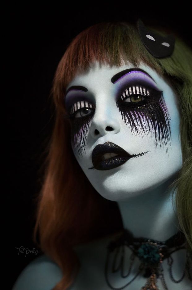 Halloween Make Up That Will Open Your Eyes