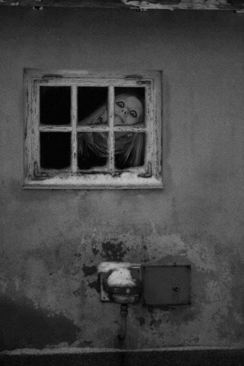 27 Creepy Photos That Will Give You The Chills