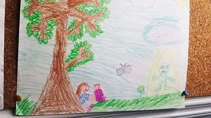 13 Unsettling Children Drawings That Will Creep You Out