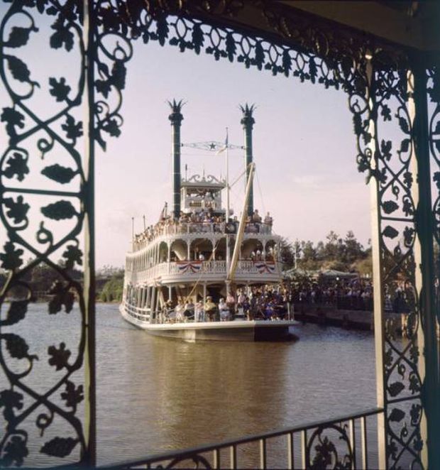 24 Mesmerizing Photos From The Historical Opening Of The First Disneyland