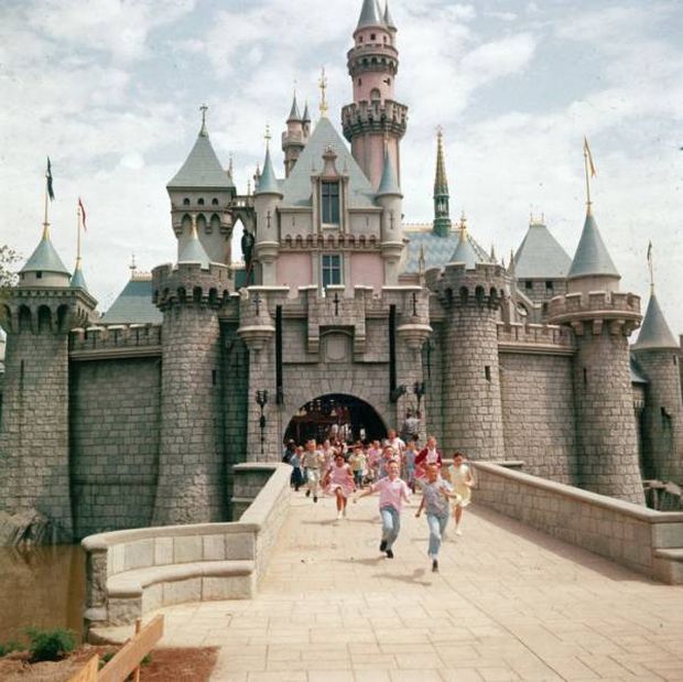 24 Mesmerizing Photos From The Historical Opening Of The First Disneyland