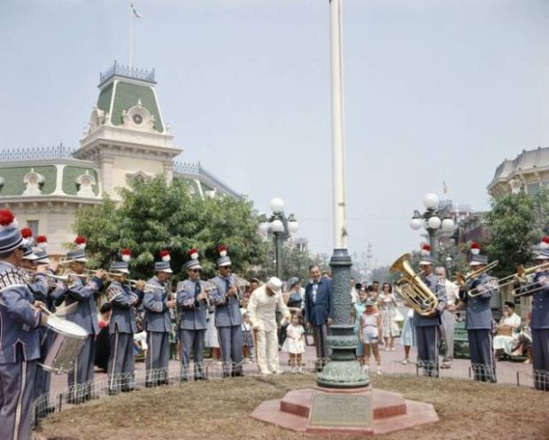 24 Mesmerizing Photos From The Historical Opening Of The First Disneyland