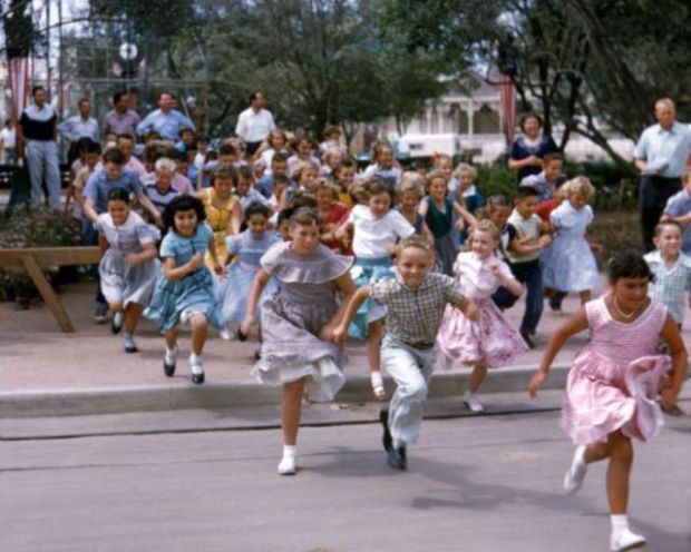 24 Mesmerizing Photos From The Historical Opening Of The First Disneyland