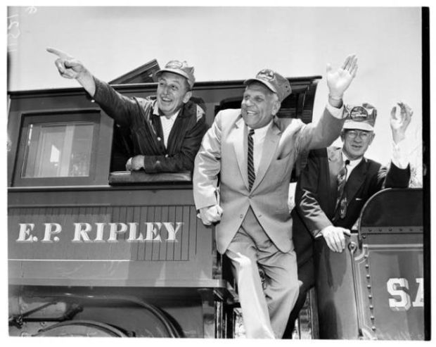 24 Mesmerizing Photos From The Historical Opening Of The First Disneyland