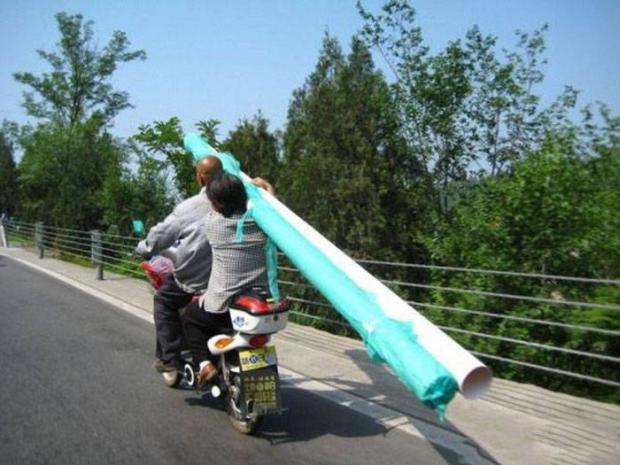 25 Images Of Those Who Don't Know What Safety First Means