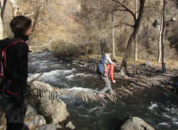 25 Images Of Those Who Don't Know What Safety First Means