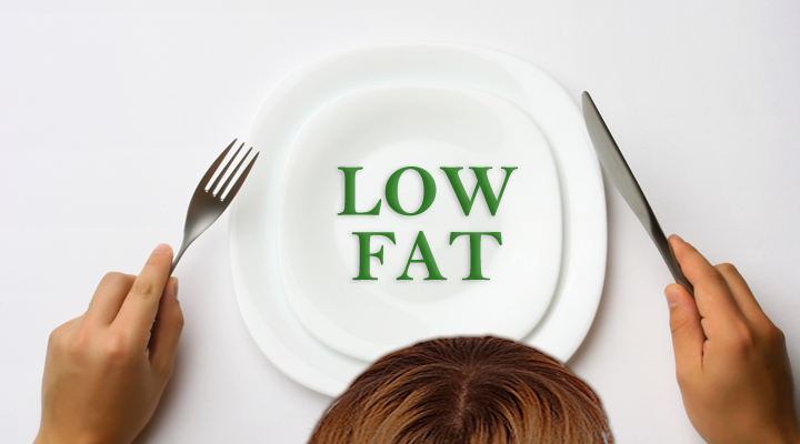 If you can't make it to midnight it might be the food. People tend to look their best at the parties so they eat almost nothing. And that's a mistake. If you want to be almost sober even after as few drinks eat something that is the opposite of low fat. You can make it to 4 o'clock.