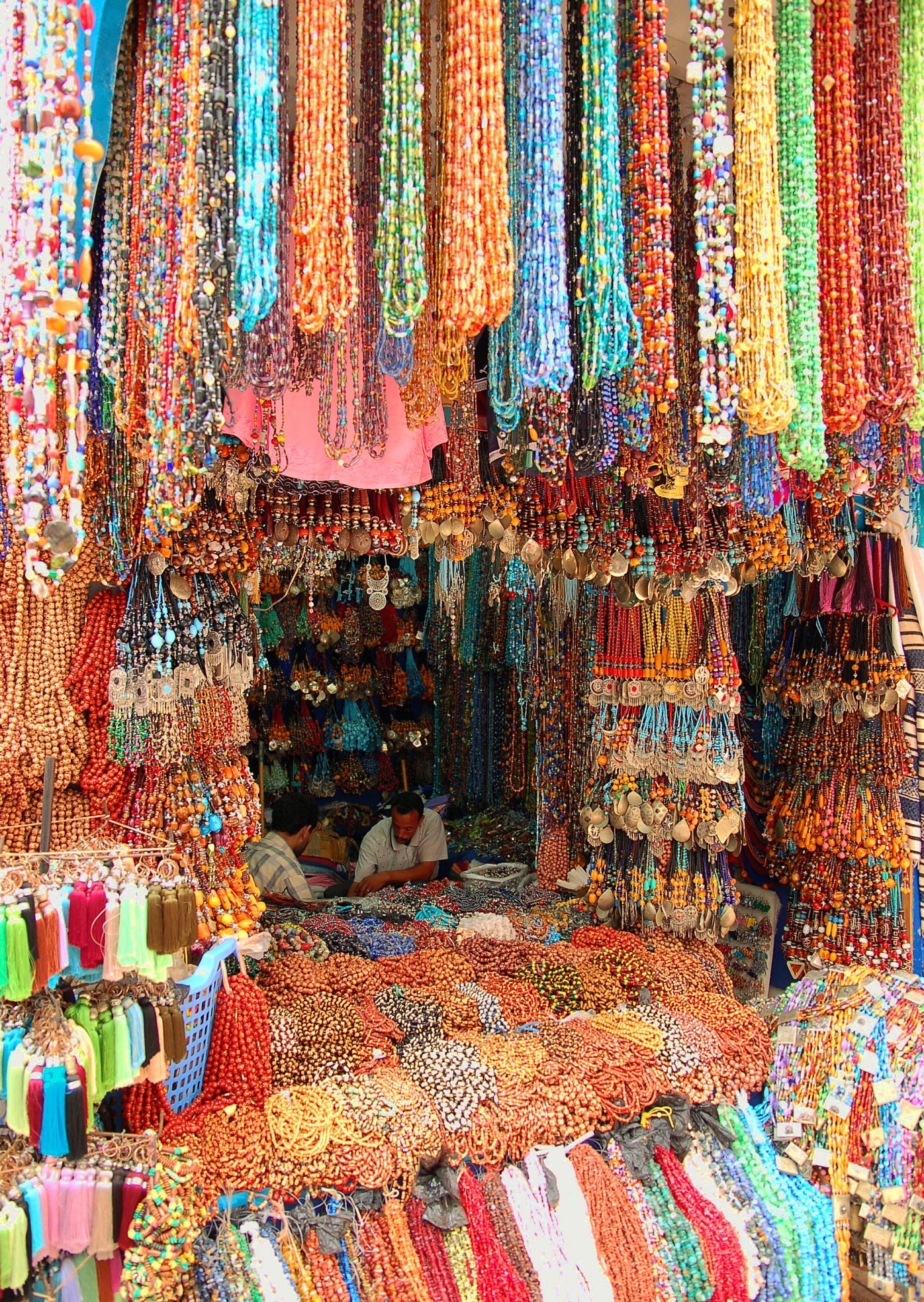 colors moroccan market - Hite