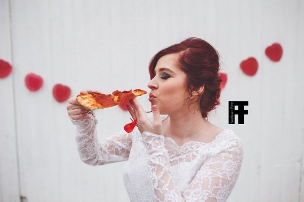 Women Gets Fed Up With Men And "Marries" A Pizza