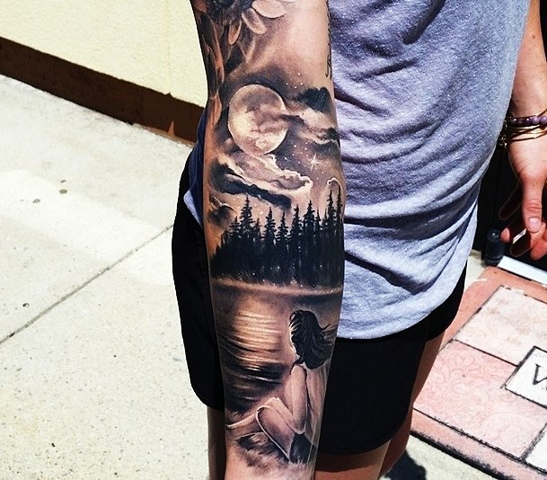 23 Breathtaking Tattoos That Took Ingenuity To Ink