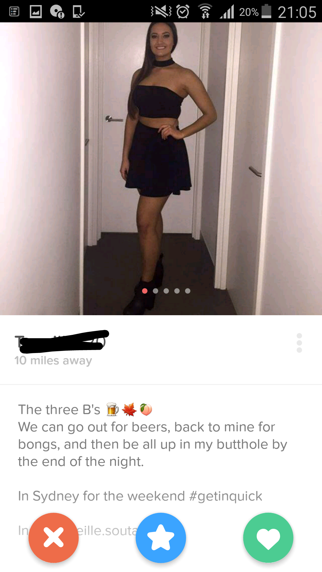 30 Eye-catching Tinder Profiles That You Don't See Everyday