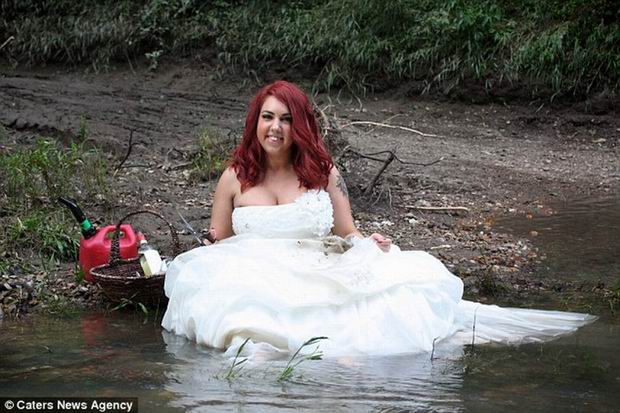 Woman Has An Unusual Way Of Celebrating Her Divorce