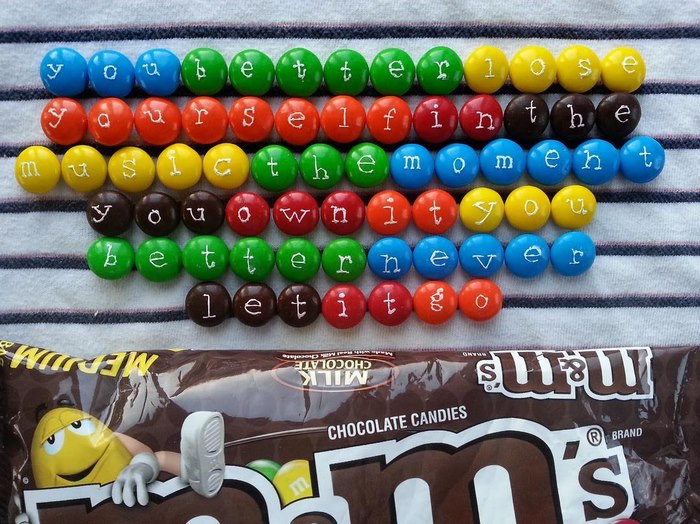 m&m's - you better 10 se se 1 f in the m u the moment my ou own it you en better nyelver i et it go Chocolate Candies R Brand