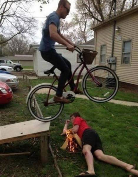 26 Photos Of People Not Knowing The Phrase Safety First