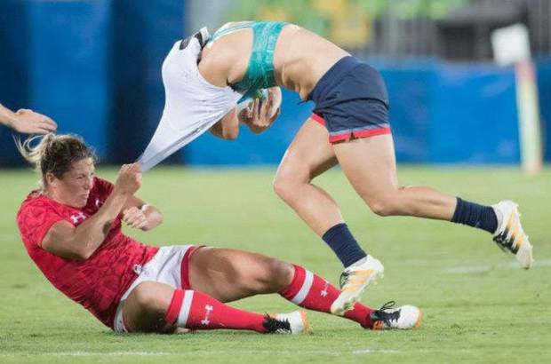 34 Weird Sport Pics That Prove Sports Aren't Always That Healthy