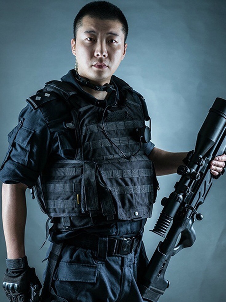 This Chinese Swat Team officer was denied time off of work...