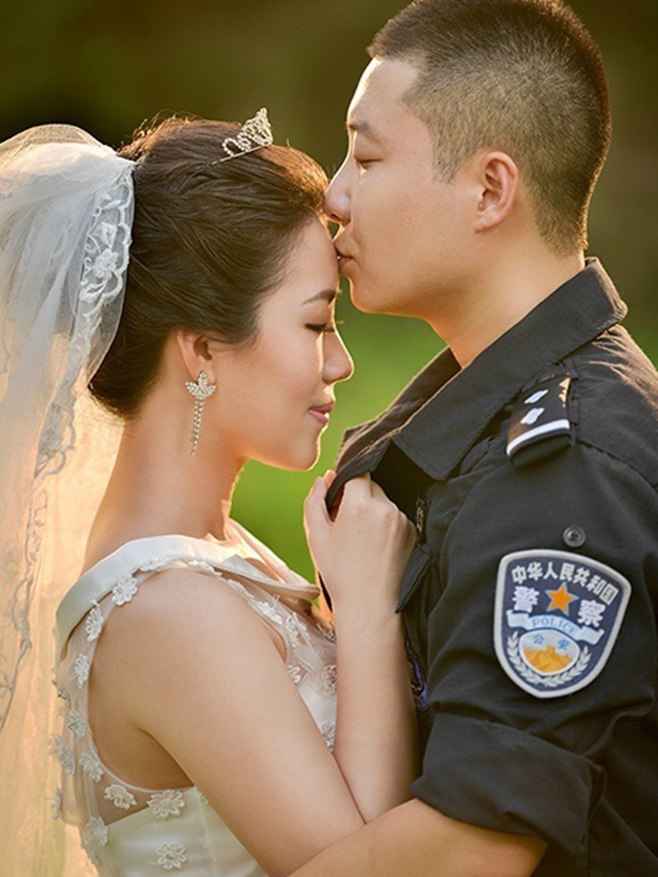 SWAT Officer Has Wedding On The Job After Being Denied Time Off Work