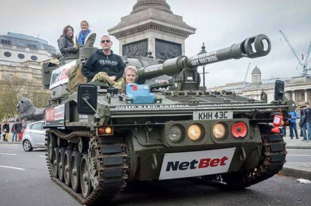 Nick Mead, 55, is a military nut. He collects tanks. When he bought a T54/69 Tank to add to the collection of 150 military vehicles he did not expected what he will find inside.