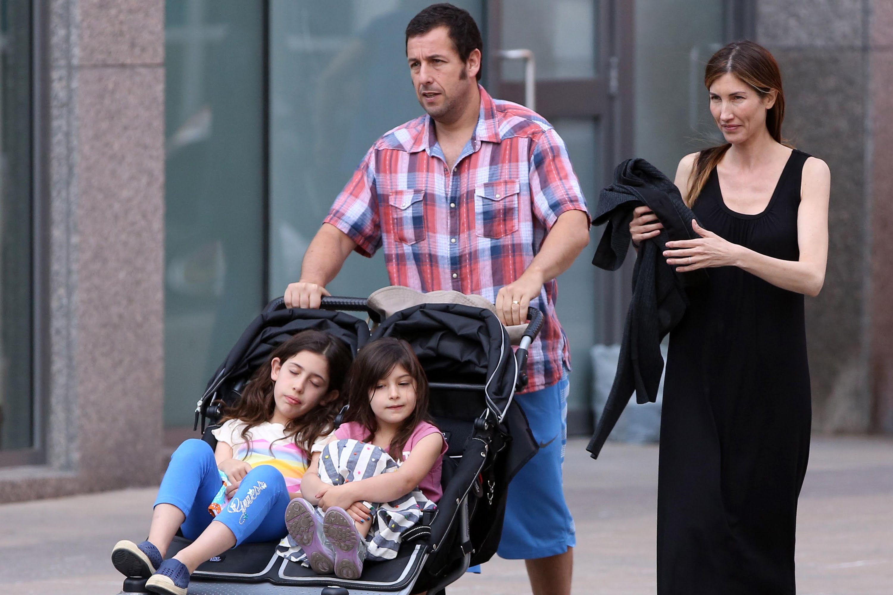 Adam Sandler with his wife Jackie and 2 daughters in 2012.