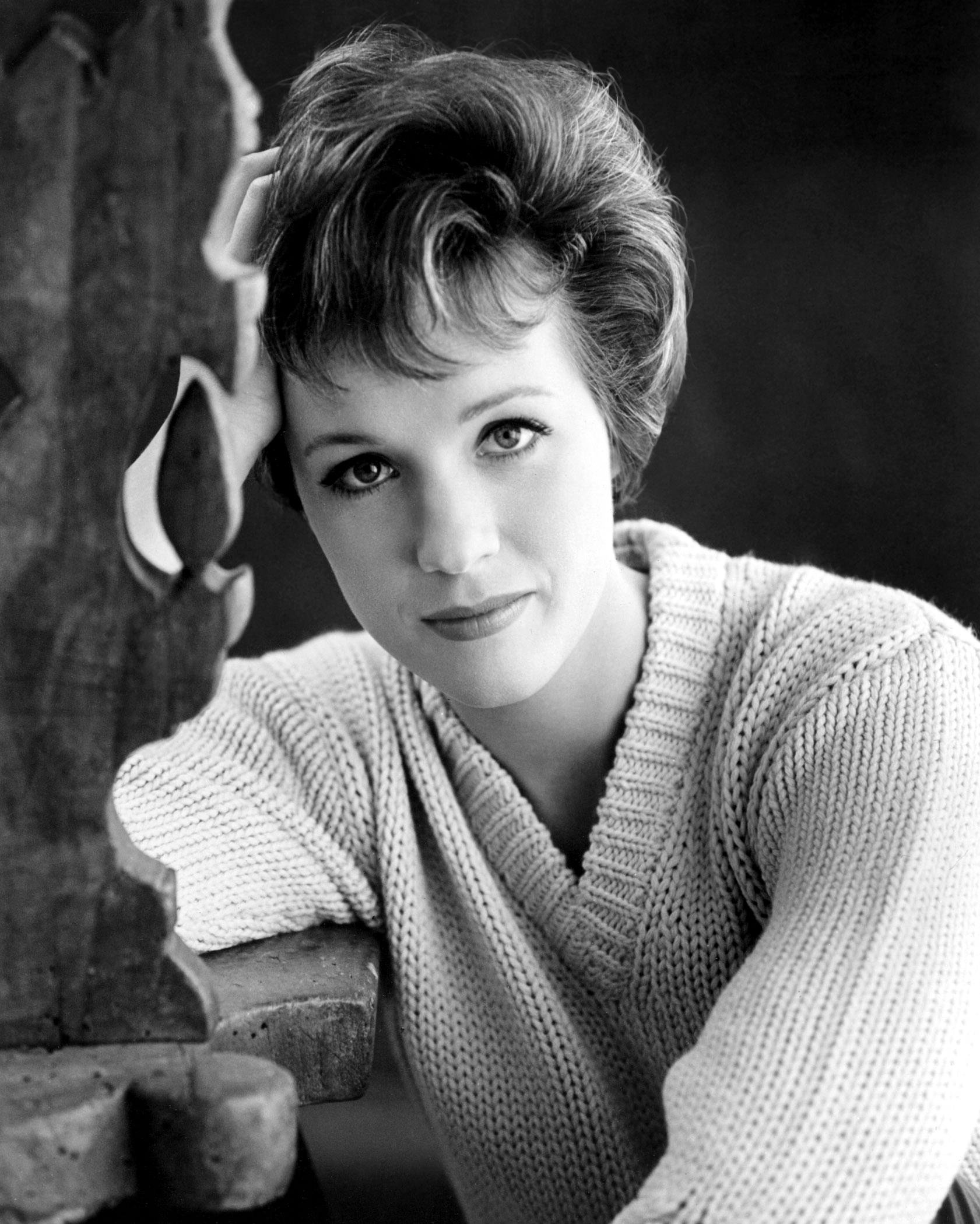 Adorable and super talented Julie Andrews in one of her first shoots sometime in the late 1950s. Andrews had done very little before her breakout performance in Mary Poppins in 1964.