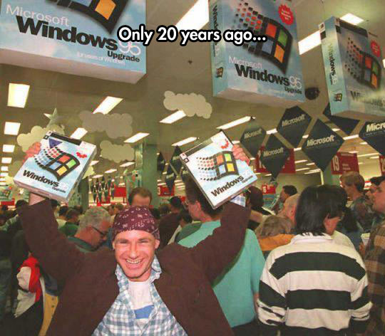 windows 95 guy - Microsoft MWindows operado Vindows Only 20 years ago... Upgrade a Windows Windows