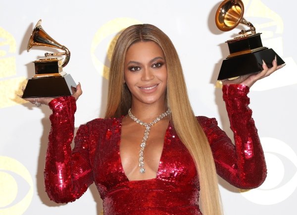 Beyoncé — swept hair in a hair salon.