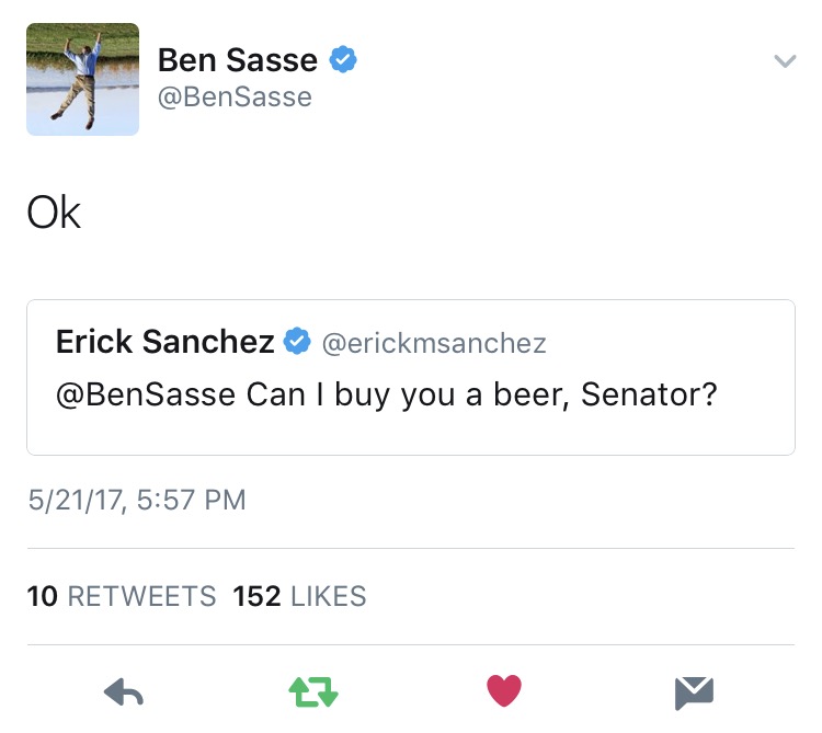 US Senator Accepts A Beer Invitation But Then Rejects A Gift