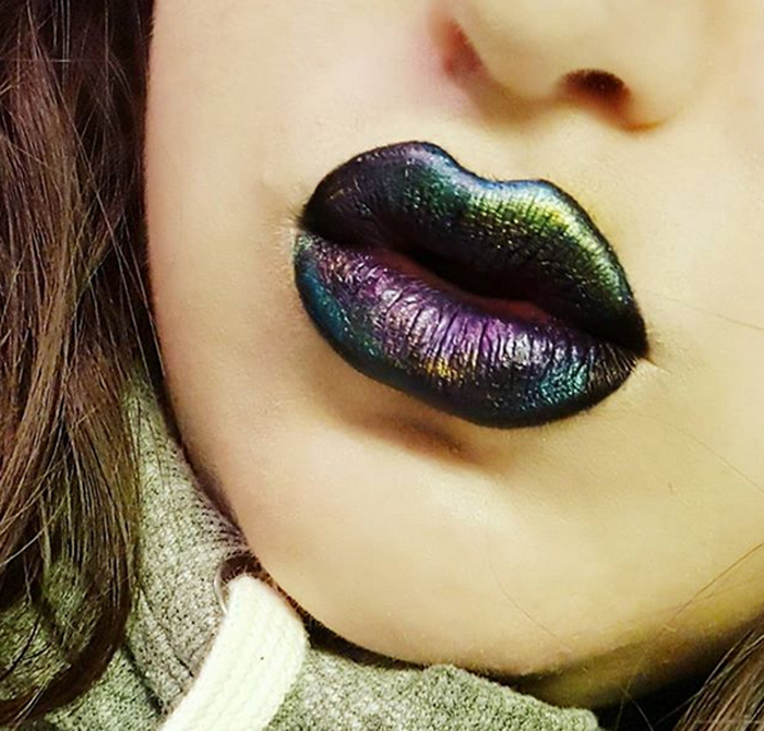 Oily black+glitter lipstick. I heard black lipstick was a hit last year, so they added glitter and pretend it's something totally new.