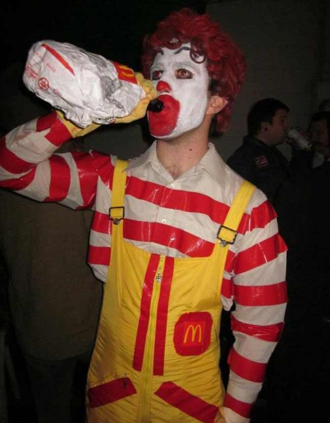 Ronald McDonald Cosplay with a dark twist