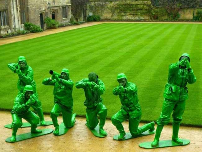 Cosplay of green army men done right