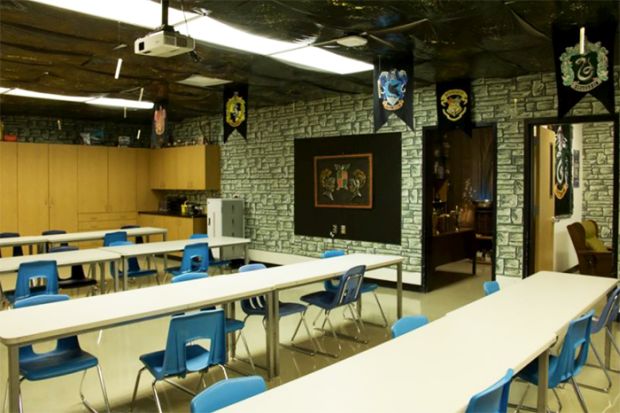 Teacher Changes His Class Room Into Something Straight Out Of Harry Potter