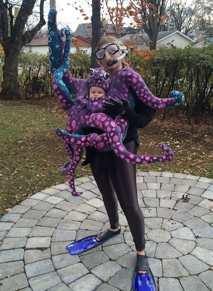 23 Parents Who Know How To Make Costumes For The Whole Family, Just In time For Halloween.