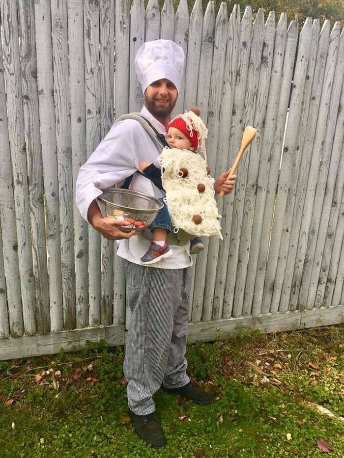 23 Parents Who Know How To Make Costumes For The Whole Family, Just In time For Halloween.