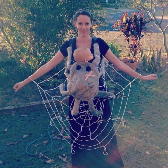 23 Parents Who Know How To Make Costumes For The Whole Family, Just In time For Halloween.