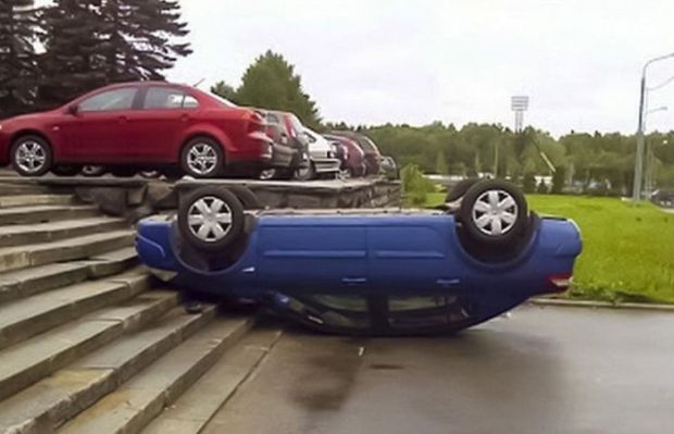 38 Car Fails That Will Make You Ask "How Is This Even Possible?!?"