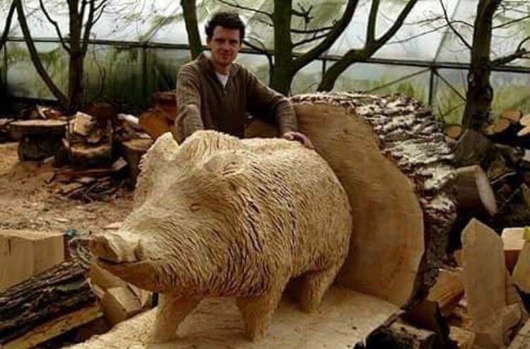 wood art pig