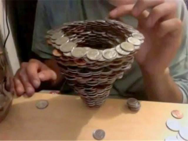 22 Oddly Satisfying Pics Of Coin Structures