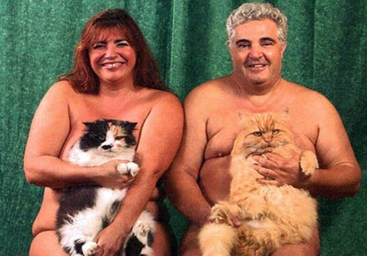 21 Awkward Family Photos That Will Crack You Up