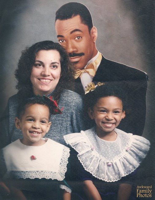 21 Awkward Family Photos That Will Crack You Up