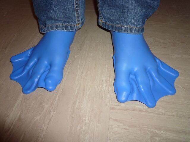 cursed images feet