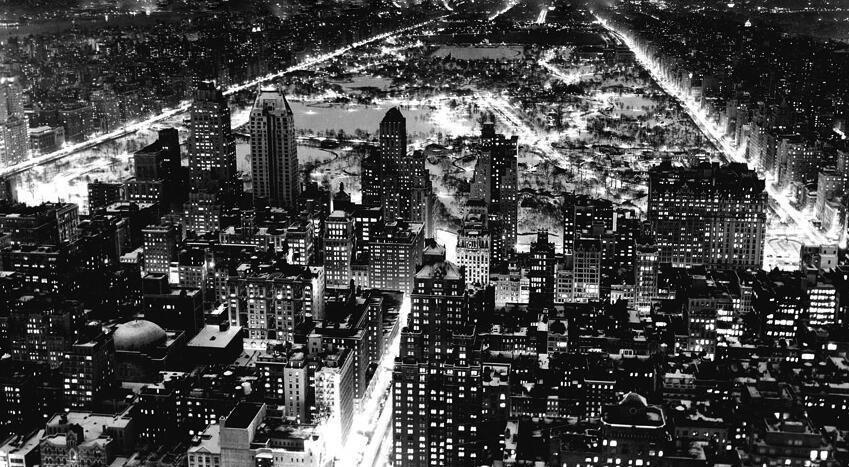 Manhattan and Central Park at night, photo taken in 1937