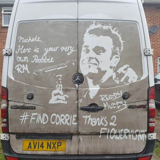 WTF Guy Draws In The Dirt Of His Van