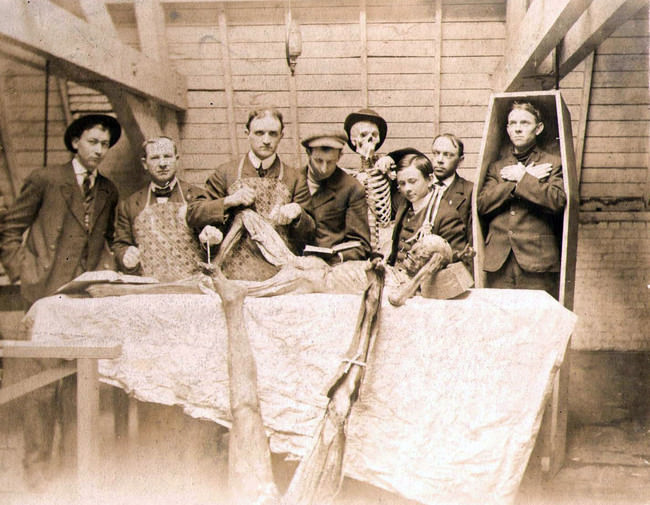 Medical students goofing off with cadavers in 1905. WTF?