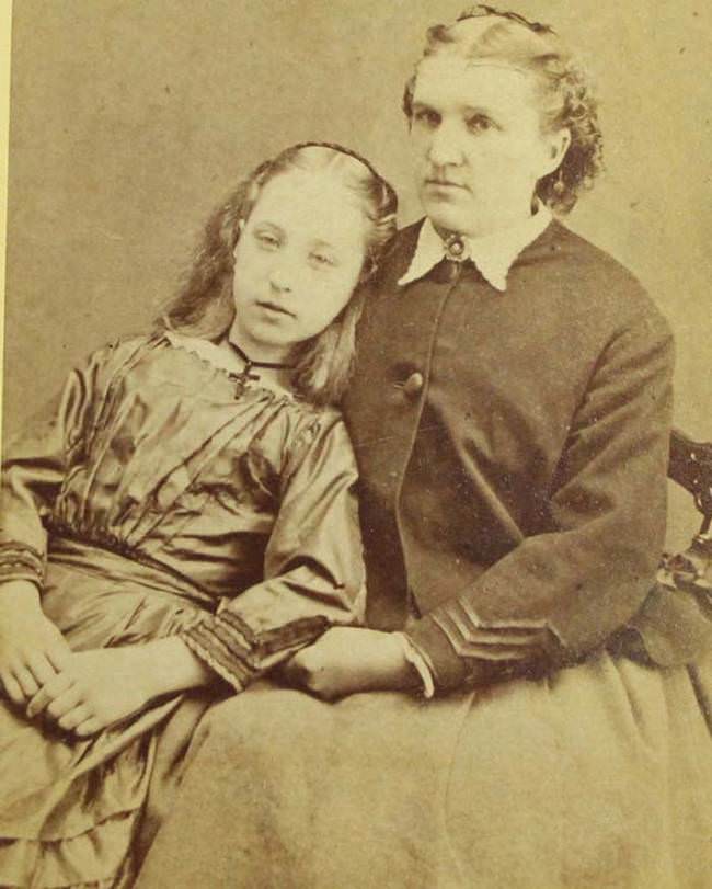 A mother and her daughter, a day after the daughter had died, 1890s. This was part of Victorian post mortem photography.