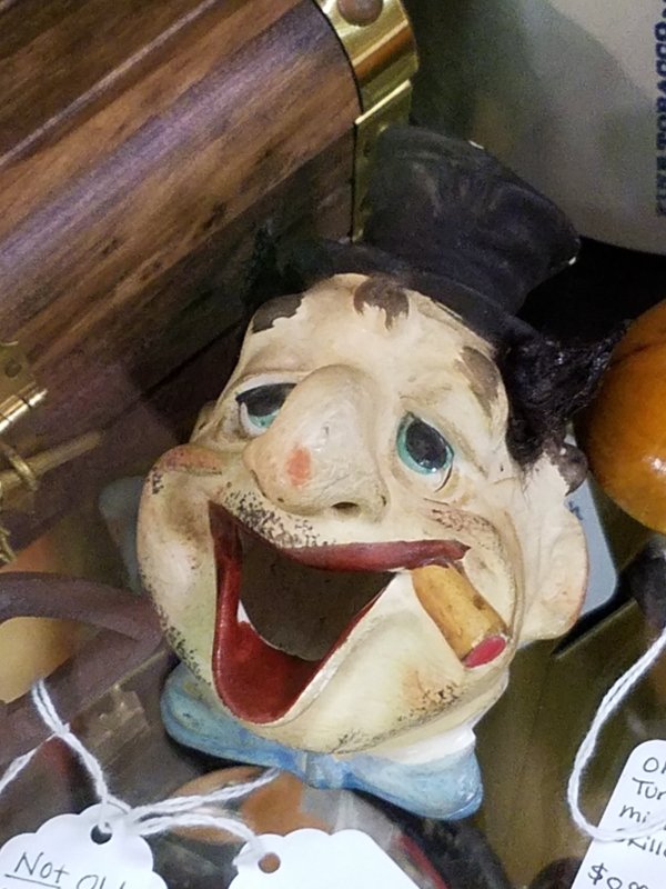 28 People Share Their Most WTF Thrift Shop Finds