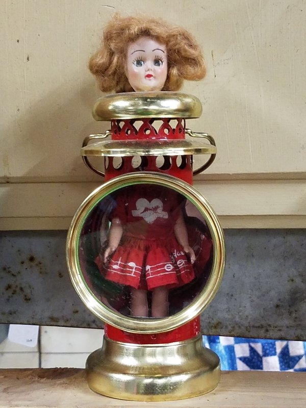 28 People Share Their Most WTF Thrift Shop Finds