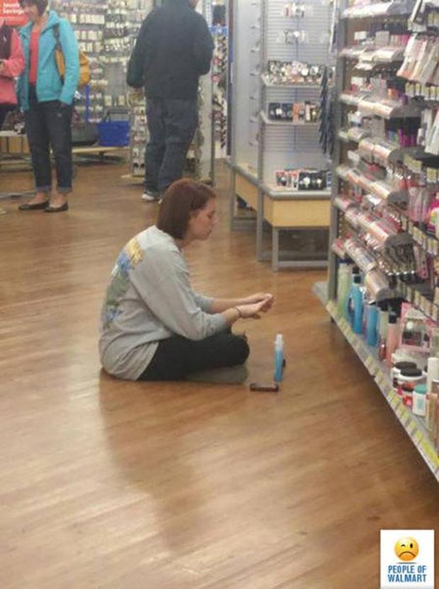 27 Photos That Could've Been Taken Only In Walmart