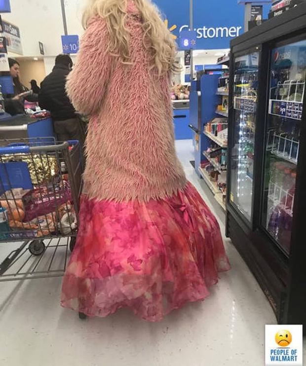 27 Photos That Could've Been Taken Only In Walmart