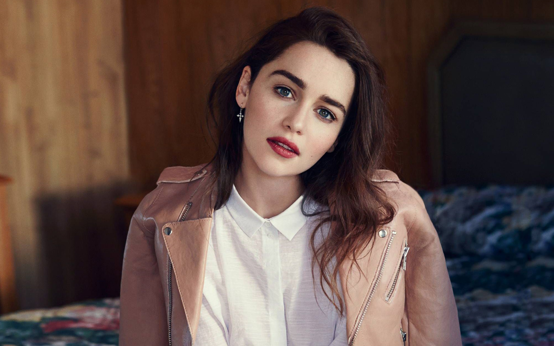 Emilia Clarke is said to attend her "Game of Thrones" audition after a time of starving herself to look as good as possible; the mix of stress and sugar rush from a coke she had made her do a robot/chicken dance which is said to make her highly memorable.